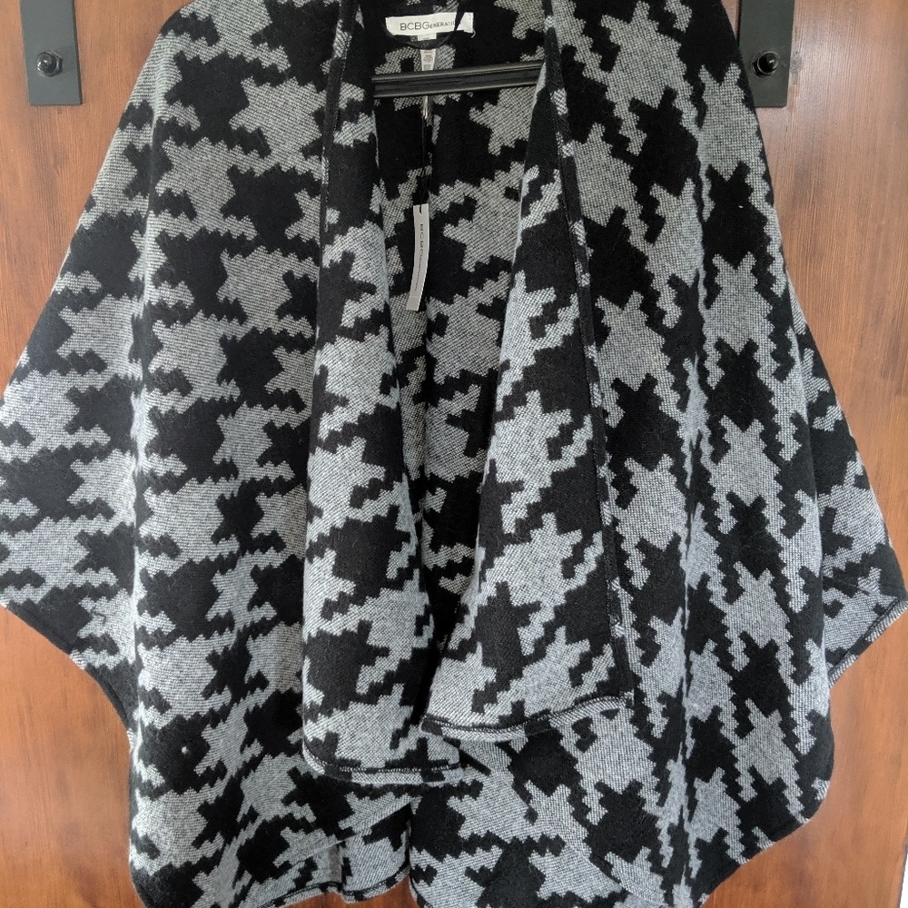 Poncho - Picture 2 of 3
